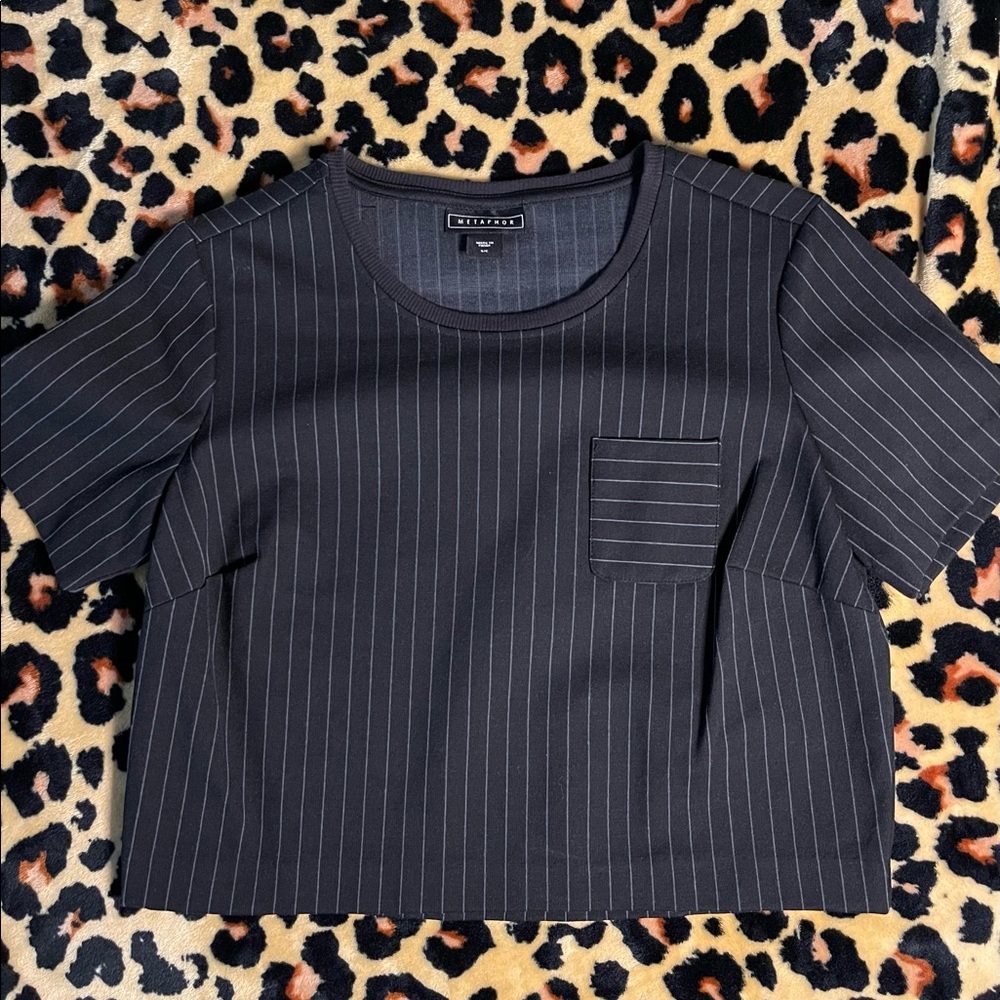 Metaphor Small black